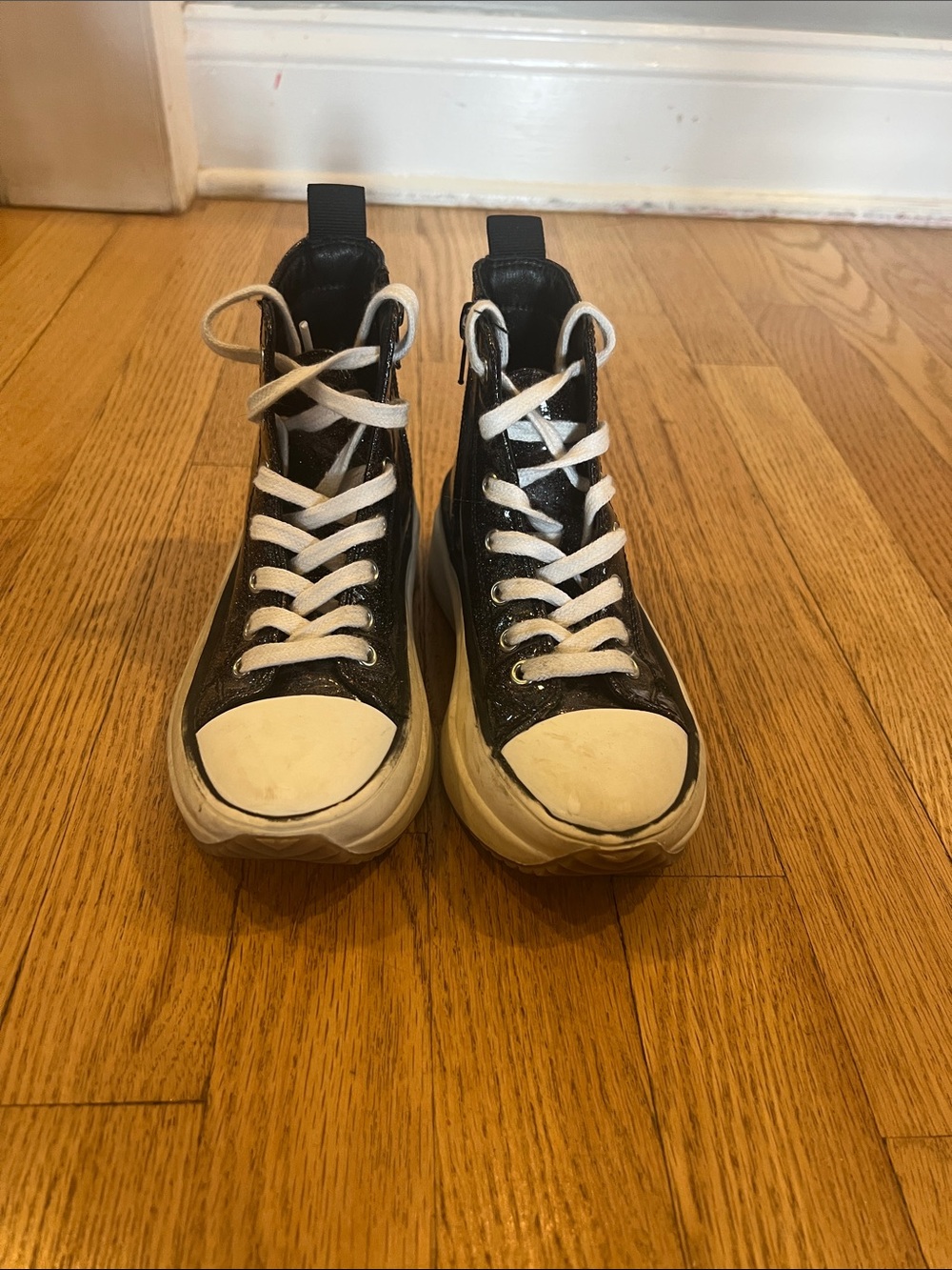 Glitter high-tops
